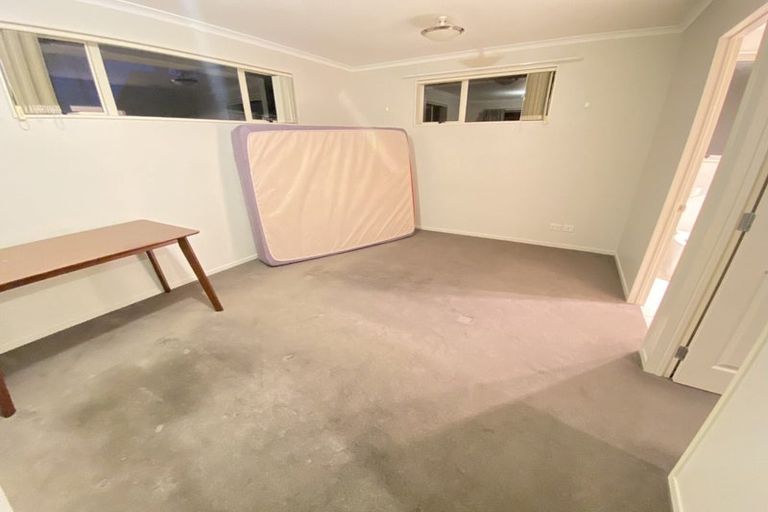 Photo of property in 10 San Bernadino Drive, Henderson, Auckland, 0612