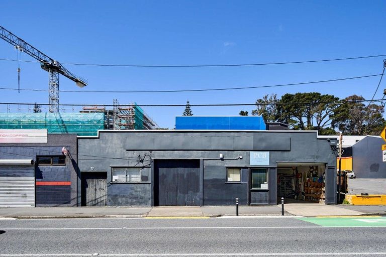 Photo of property in 77 Adelaide Road, Dannevirke, 4978