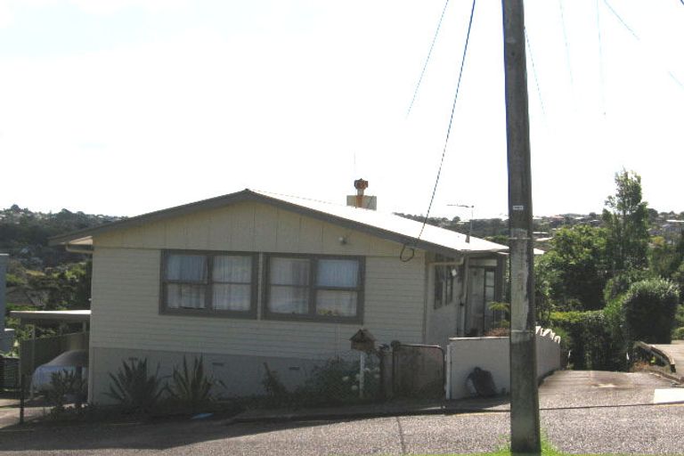 Photo of property in 7 Howard Road, Northcote, Auckland, 0627