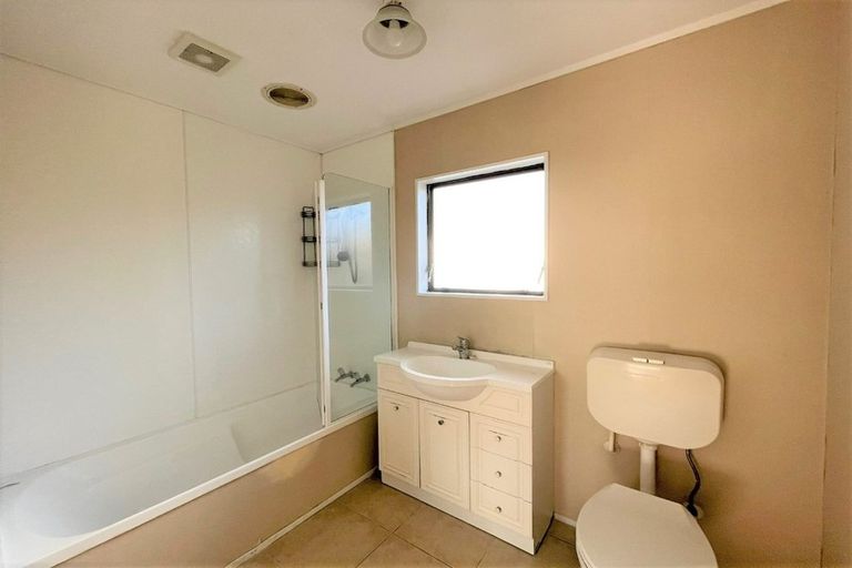 Photo of property in 1/12 Avis Avenue, Papatoetoe, Auckland, 2025