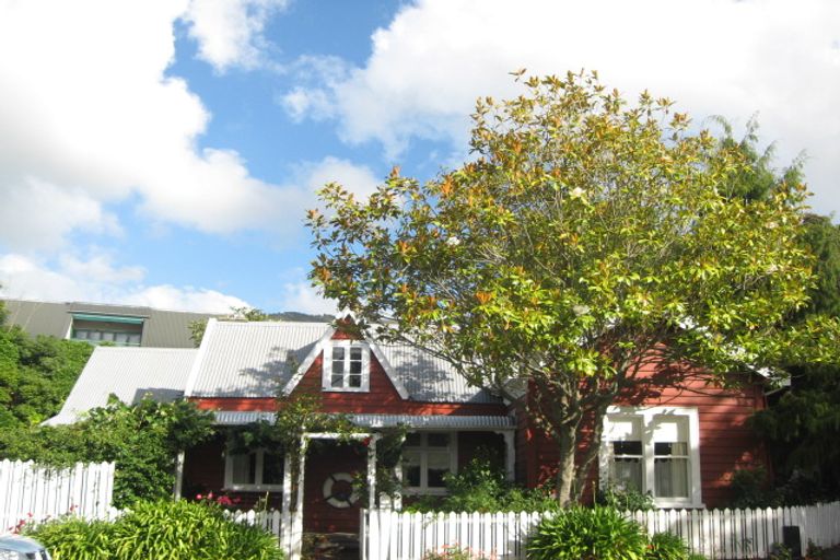 Photo of property in 9 Aubrey Street, Akaroa, 7520