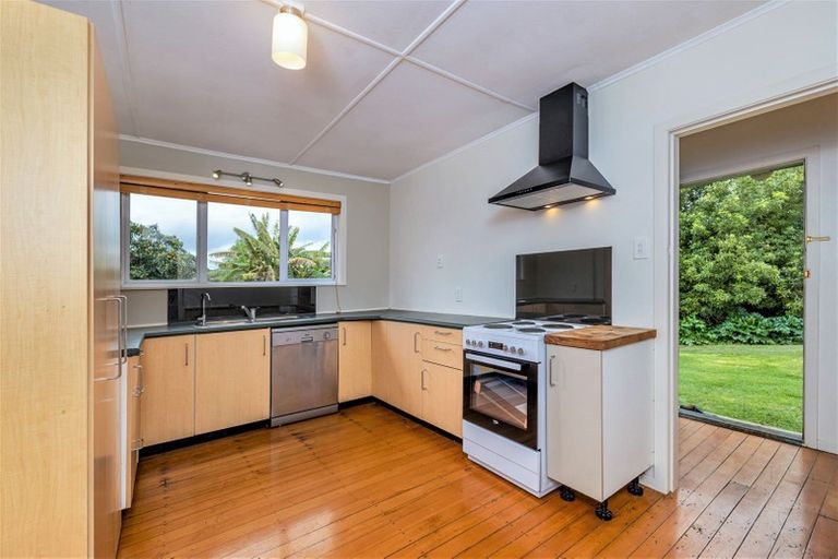 Photo of property in 38 Kemp Road, Kerikeri, 0230