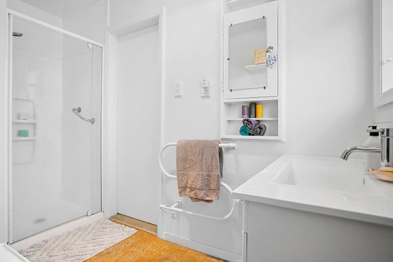 Photo of property in 43 Weld Street, Cambridge, 3434