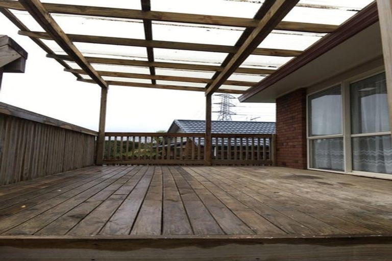 Photo of property in 2/9 Midvale Place, Burswood, Auckland, 2013