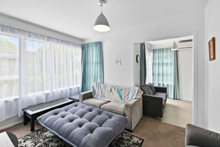 Photo of property in 38 Jupiter Street, Rosehill, Papakura, 2113