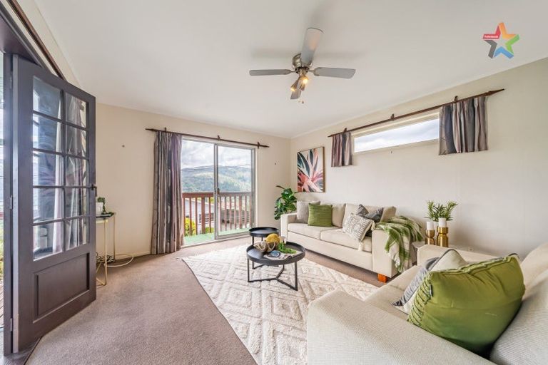Photo of property in 75 Logie Street, Stokes Valley, Lower Hutt, 5019