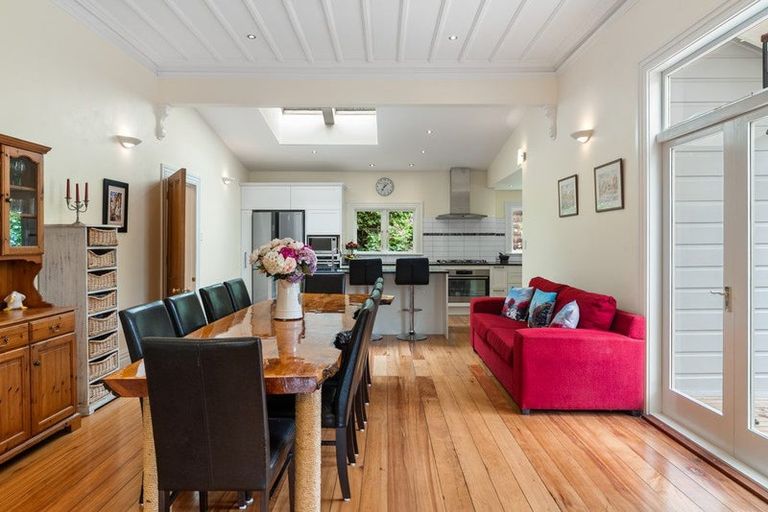 Photo of property in 30 Amritsar Street, Khandallah, Wellington, 6035