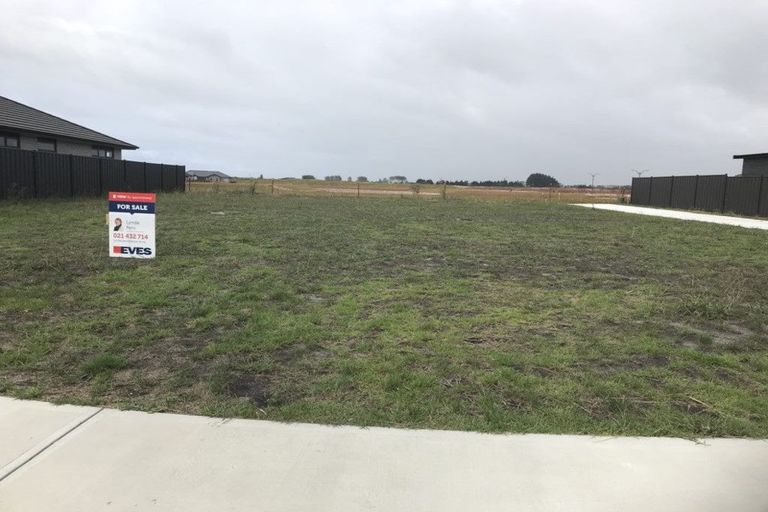 Photo of property in 61 Stace Hopper Drive, One Tree Point, 0118