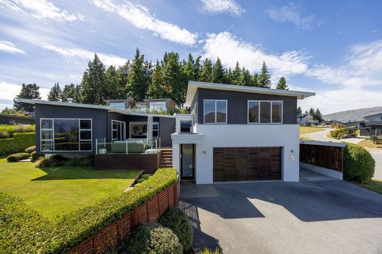 Photo of property in 5 Pearce Place, Wanaka, 9305