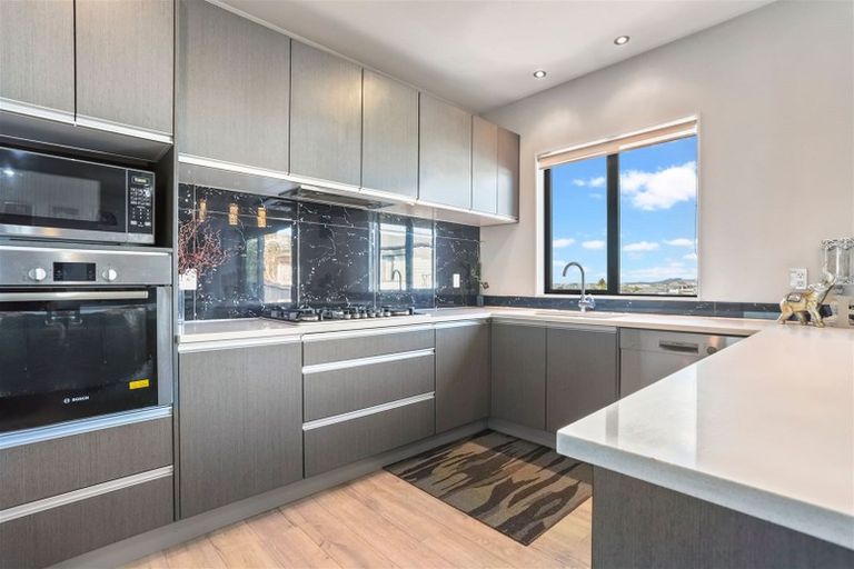 Photo of property in 238 Sturges Road, Henderson, Auckland, 0612