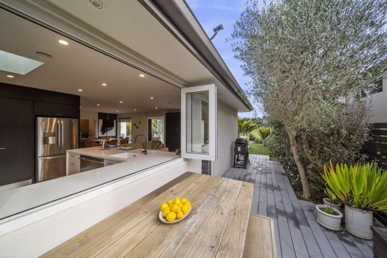 Photo of property in 5/31 Links Drive, Waiwhakaiho, New Plymouth, 4312