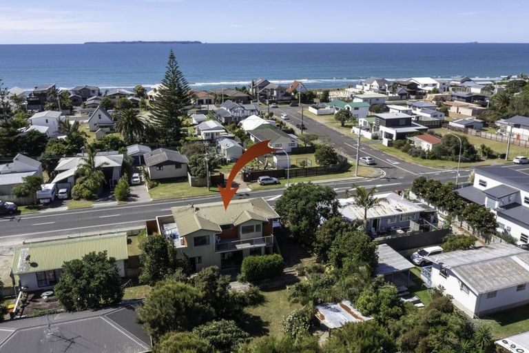 Photo of property in 1238 Papamoa Beach Road, Papamoa Beach, Papamoa, 3118