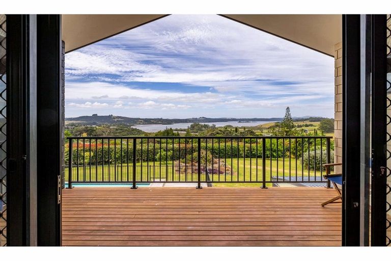 Photo of property in 8 Heron Hill, Kerikeri, 0230