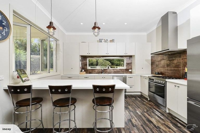 Photo of property in 324 Taupaki Road, Taupaki, Henderson, 0782