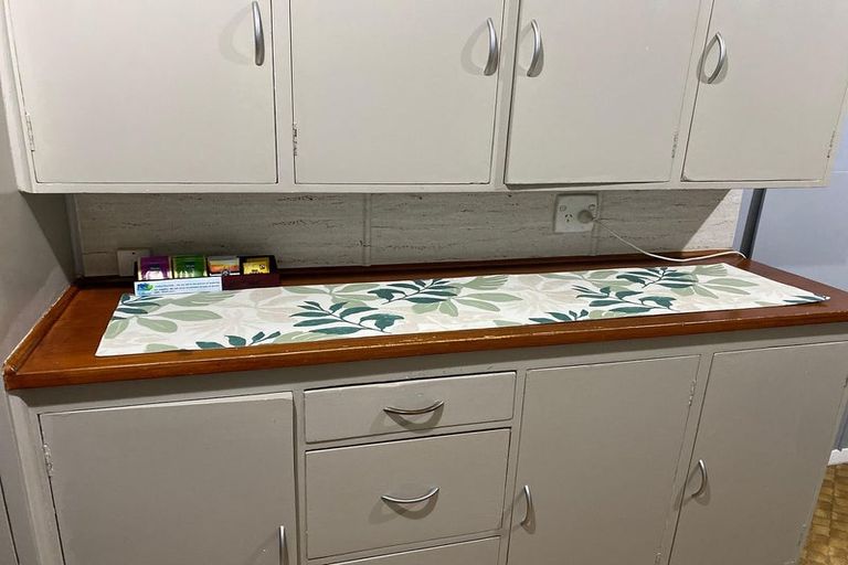 Photo of property in 24 Palmer Crescent, Silverstream, Upper Hutt, 5019