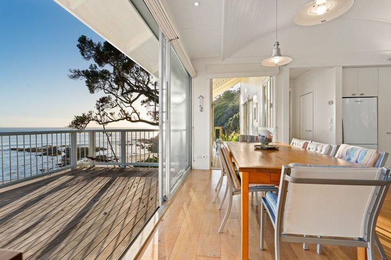 Photo of property in 350 Mcauslin Road, Whananaki, Hikurangi, 0181