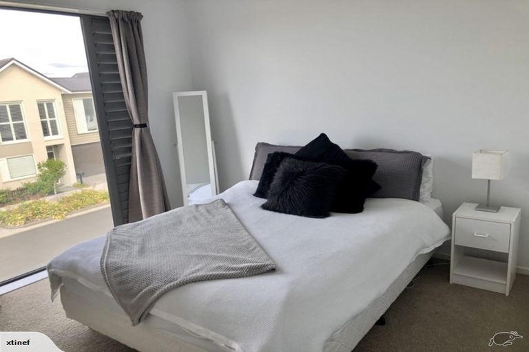 Photo of property in 16 Shelduck Way, Hobsonville, Auckland, 0616