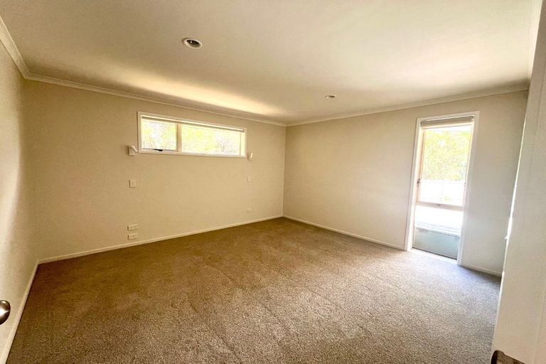 Photo of property in 11 Ascot Way, Orewa, 0931