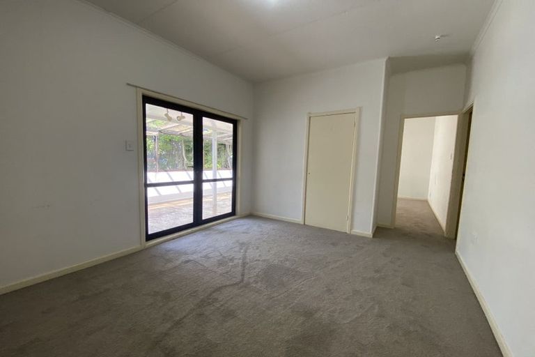 Photo of property in 14 Lincoln Road, Henderson, Auckland, 0610