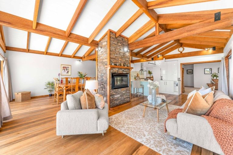 Photo of property in 36 Montclair Rise, Browns Bay, Auckland, 0630