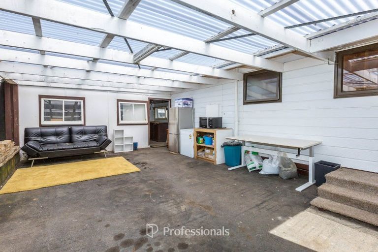 Photo of property in 2/23 Roband Crescent, Brown Owl, Upper Hutt, 5018