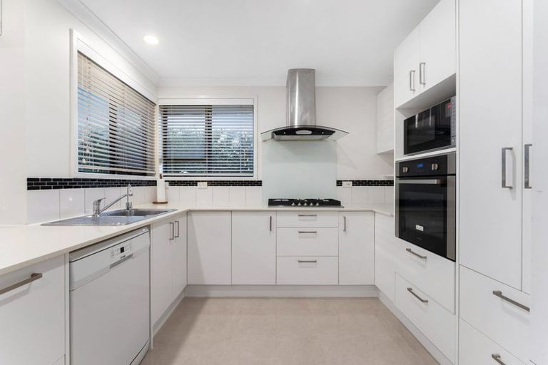 Photo of property in 6 Clover Drive, Henderson, Auckland, 0610