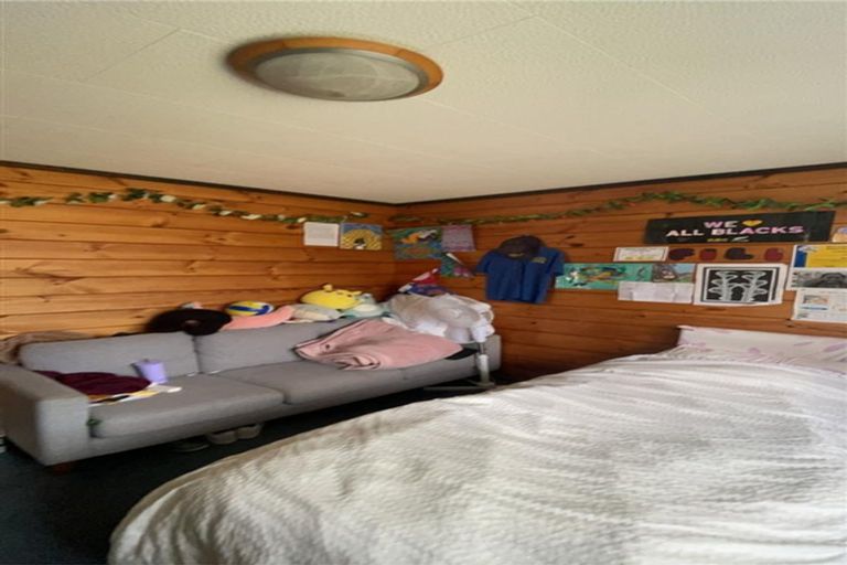 Photo of property in 1/34 Gatman Street, Birkdale, Auckland, 0626