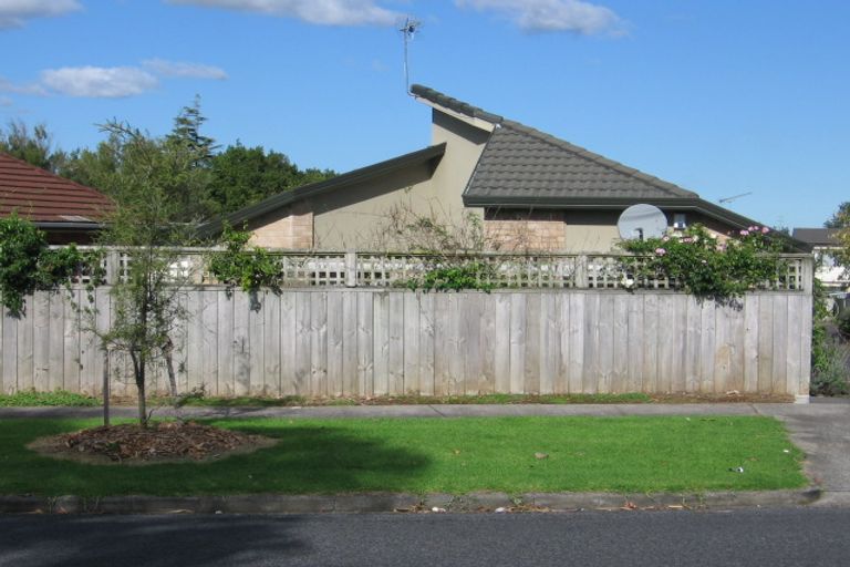 Photo of property in 2/41 Victoria Road, Papatoetoe, Auckland, 2025