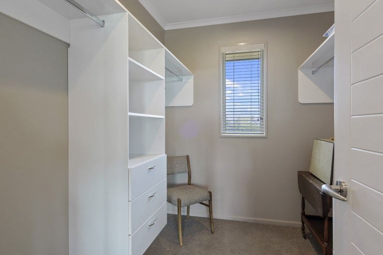 Photo of property in 13 Whitcombe Place, Darfield, 7571