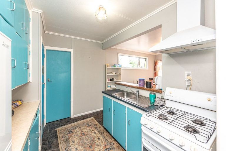 Photo of property in 15 Terrace Street, Aramoho, Whanganui, 4500