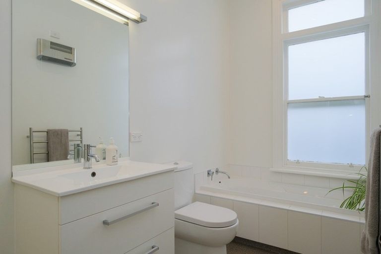 Photo of property in 17 Fifield Street, Roslyn, Dunedin, 9010