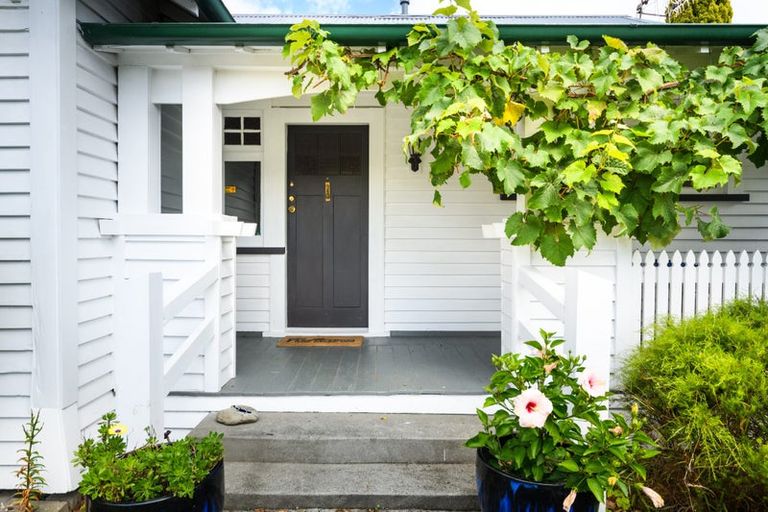 Photo of property in 26 Marne Street, Hokowhitu, Palmerston North, 4410