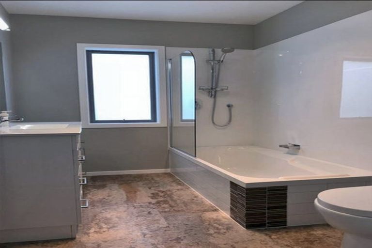 Photo of property in 21 Ken Douglas Drive, Aotea, Porirua, 5024