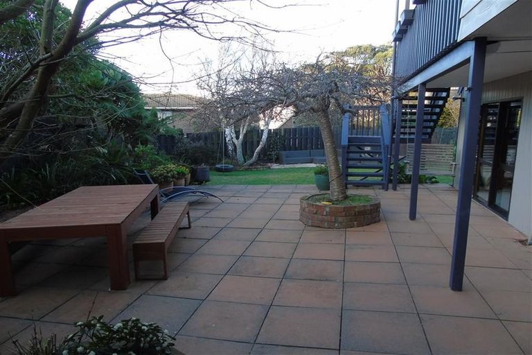 Photo of property in 25 Longitude Place, Whitby, Porirua, 5024