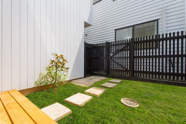 Photo of property in 17b Tabitha Crescent, Henderson, Auckland, 0612