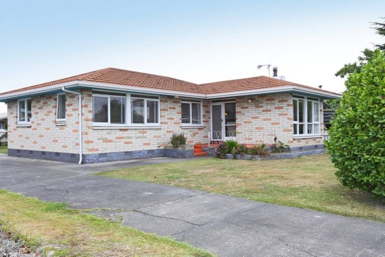 Photo of property in 1403 Warwick Place, Mayfair, Hastings, 4122