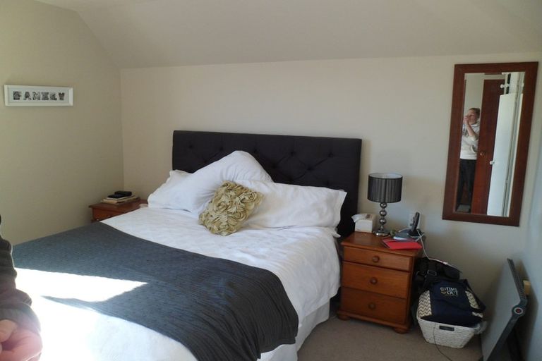 Photo of property in 2/2 Canon Street, St Albans, Christchurch, 8014