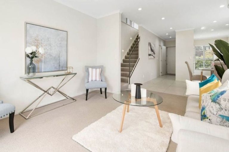 Photo of property in 21 Anselmi Ridge Road, Pukekohe, 2120