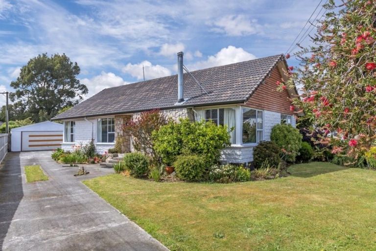 Photo of property in 33 Stackhouse Avenue, Bishopdale, Christchurch, 8053