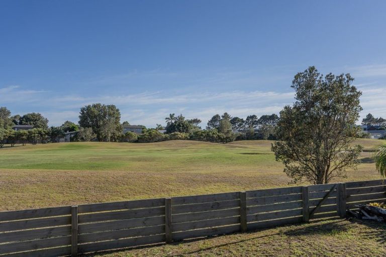 Photo of property in 127 The Fairway, Matarangi, Whitianga, 3592