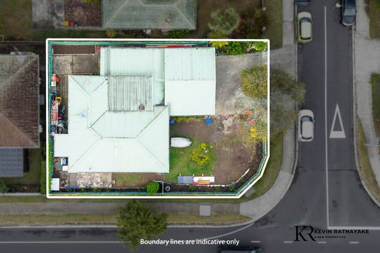 Photo of property in 1/2 Barrie Avenue, Papatoetoe, Auckland, 2025