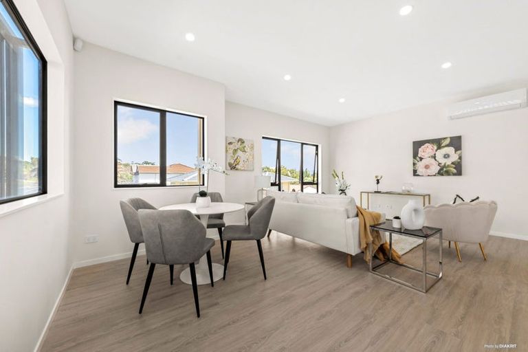 Photo of property in 30b Tudor Road, Henderson, Auckland, 0610