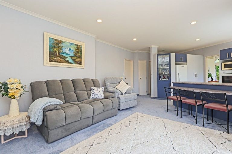 Photo of property in 9 Claridge Place, Taradale, Napier, 4112