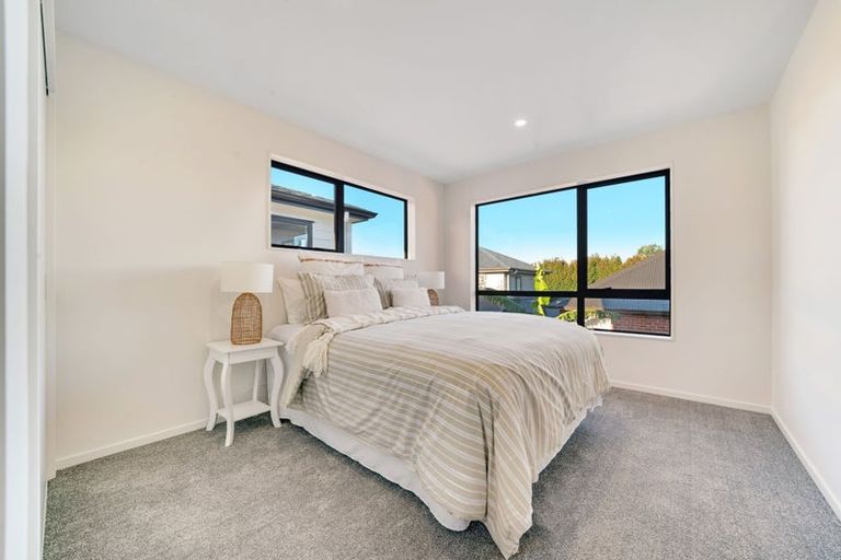 Photo of property in 2/34 Ashlynne Avenue, Papatoetoe, Auckland, 2025