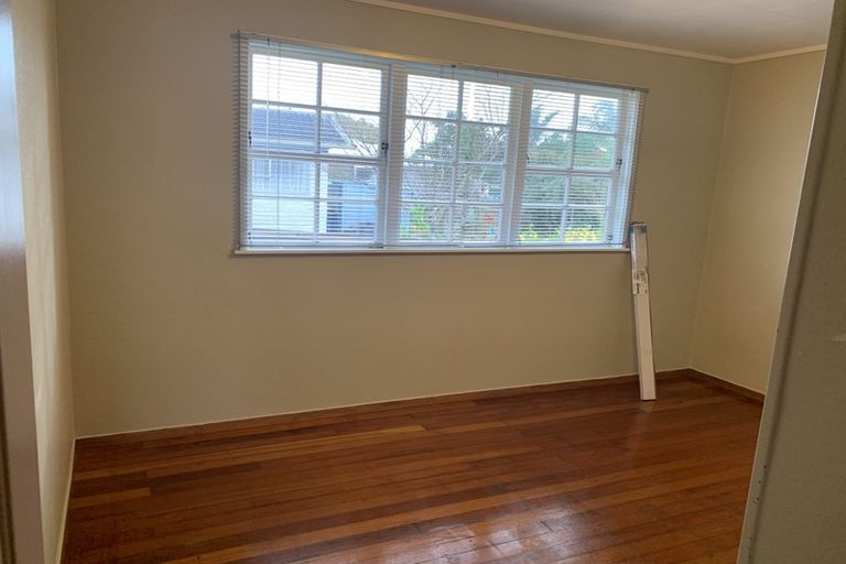 Photo of property in 5 Newland Grove, Henderson, Auckland, 0610