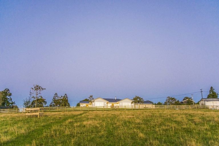 Photo of property in 59 Top Road, Dairy Flat, Albany, 0792