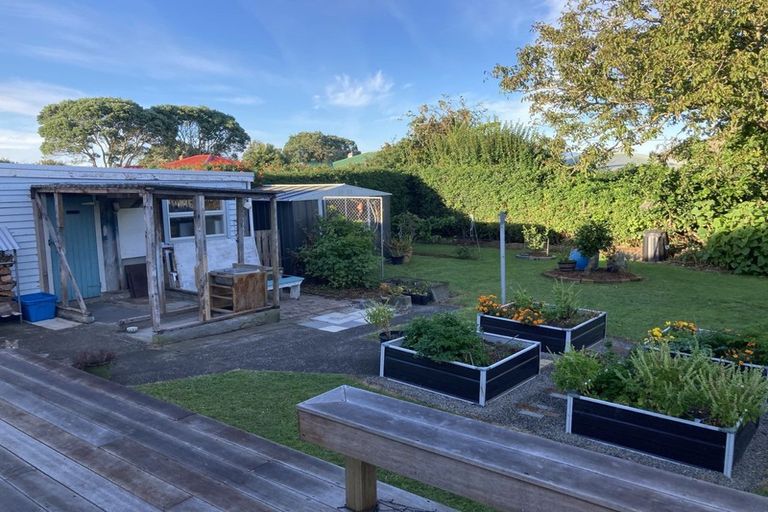 Photo of property in 41 Seymour Street, Waitara, 4320