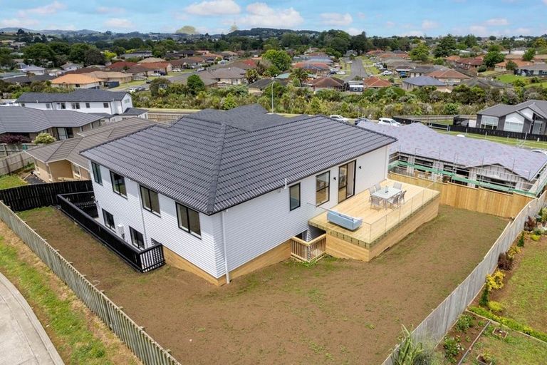 Photo of property in 6a Waitahu Rise, Pukekohe, 2120