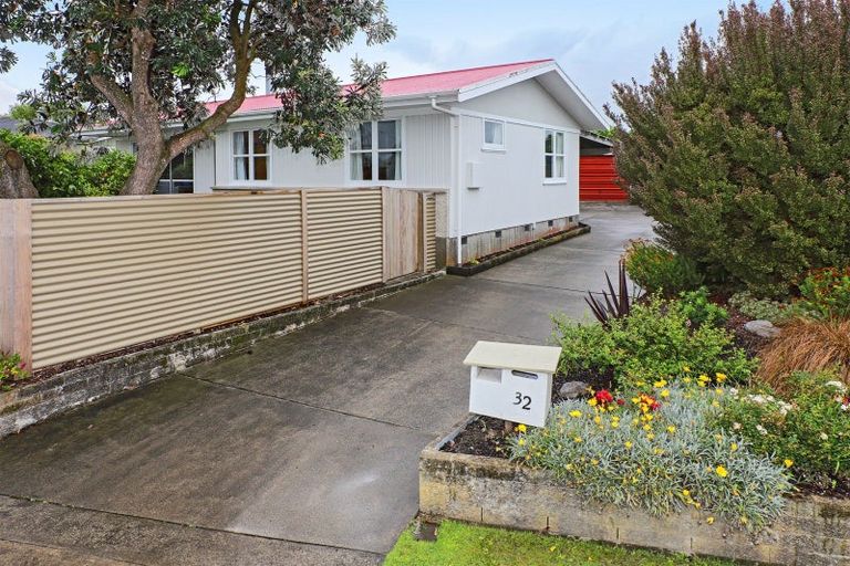 Photo of property in 32 Plunket Street, Tamatea, Napier, 4112