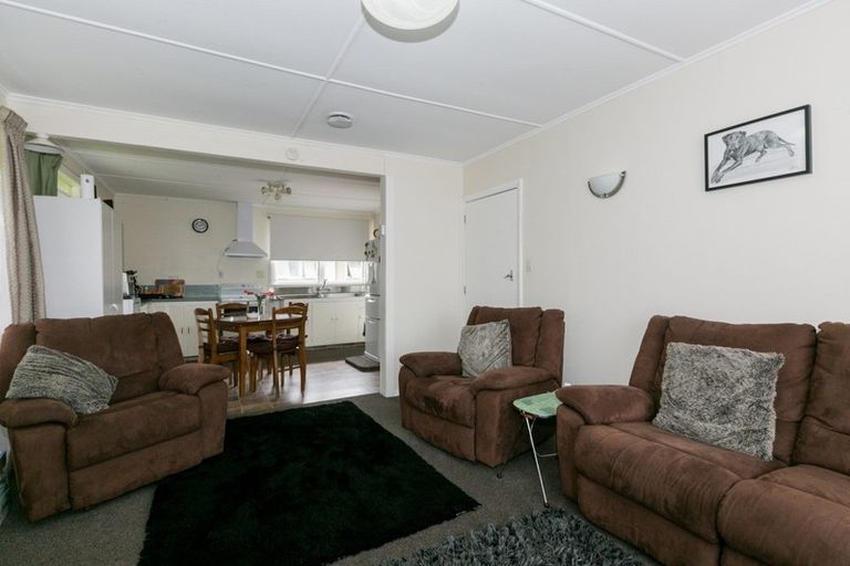 Photo of property in 13 Upham Street, Havelock North, 4130